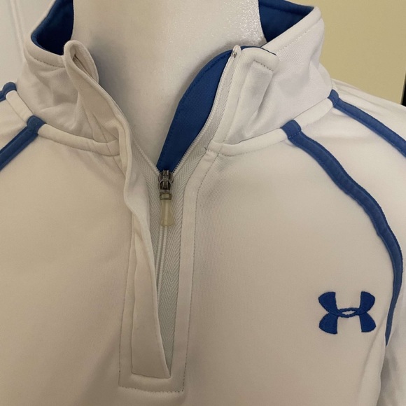 ‼️3 FOR 15‼️ Underarmour (activewear) - Picture 2 of 5